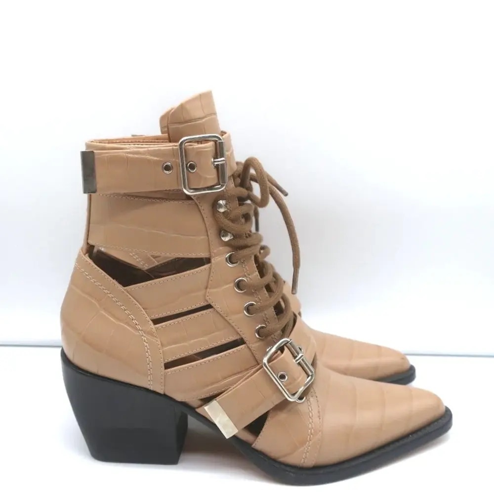 Chloé Rylee Cutput Boots in Nougat Beige Croc effect in size 37.5